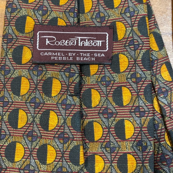 Robert Talbott Tie Carmel By the Sea Pebble Beach yellow and‎ Brown Silk Tie - Picture 2 of 4